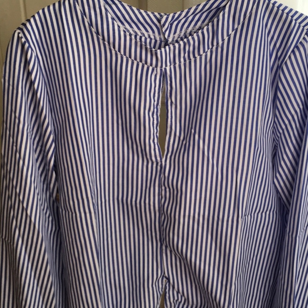 OPEN BACK & TIE FRONT TOP - Picture 8 of 8